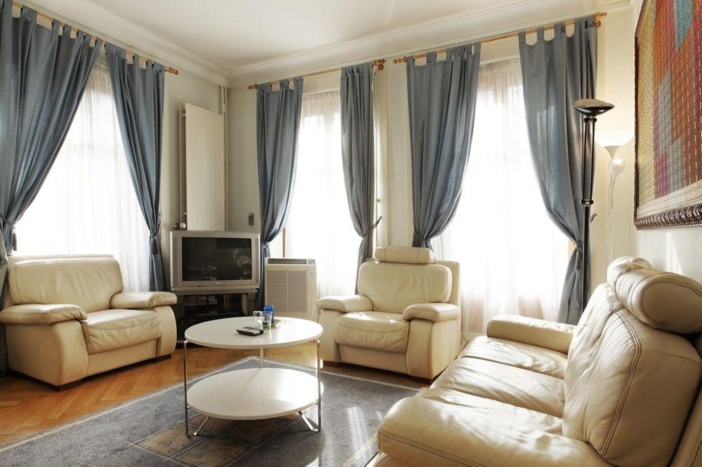 Central Hotel 2*