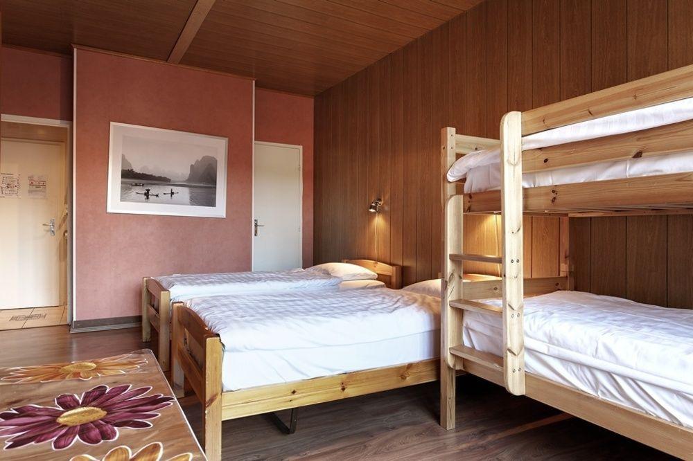 Central Hotel 2*