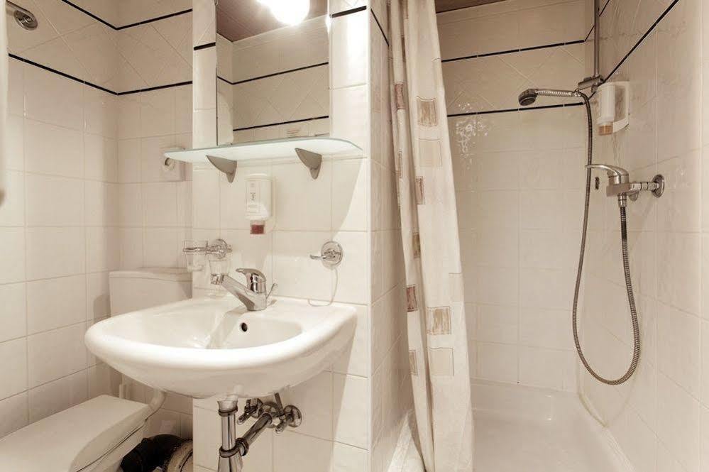 Hotel Central 2*