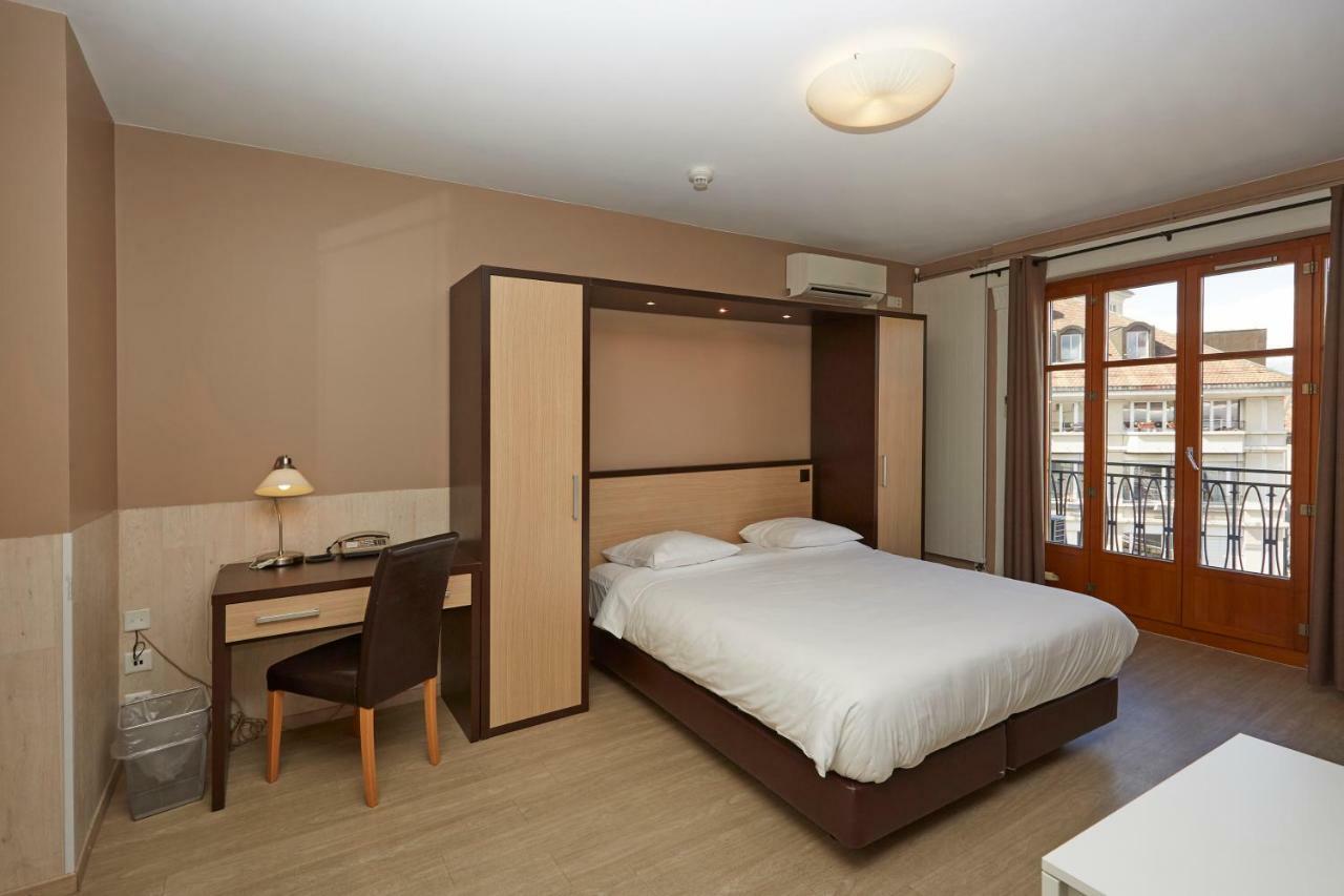 Central Hotel